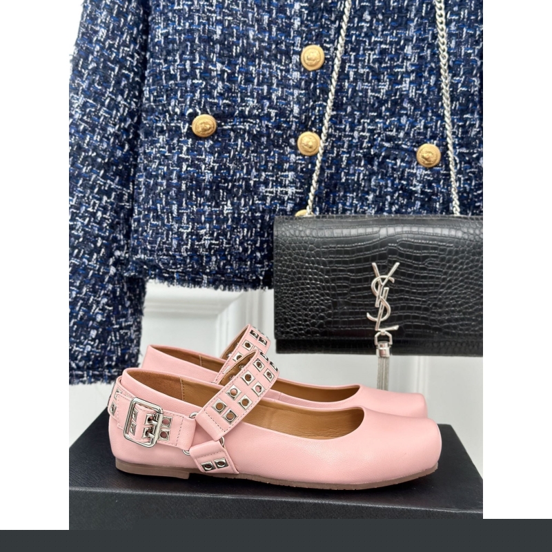Other flat shoes